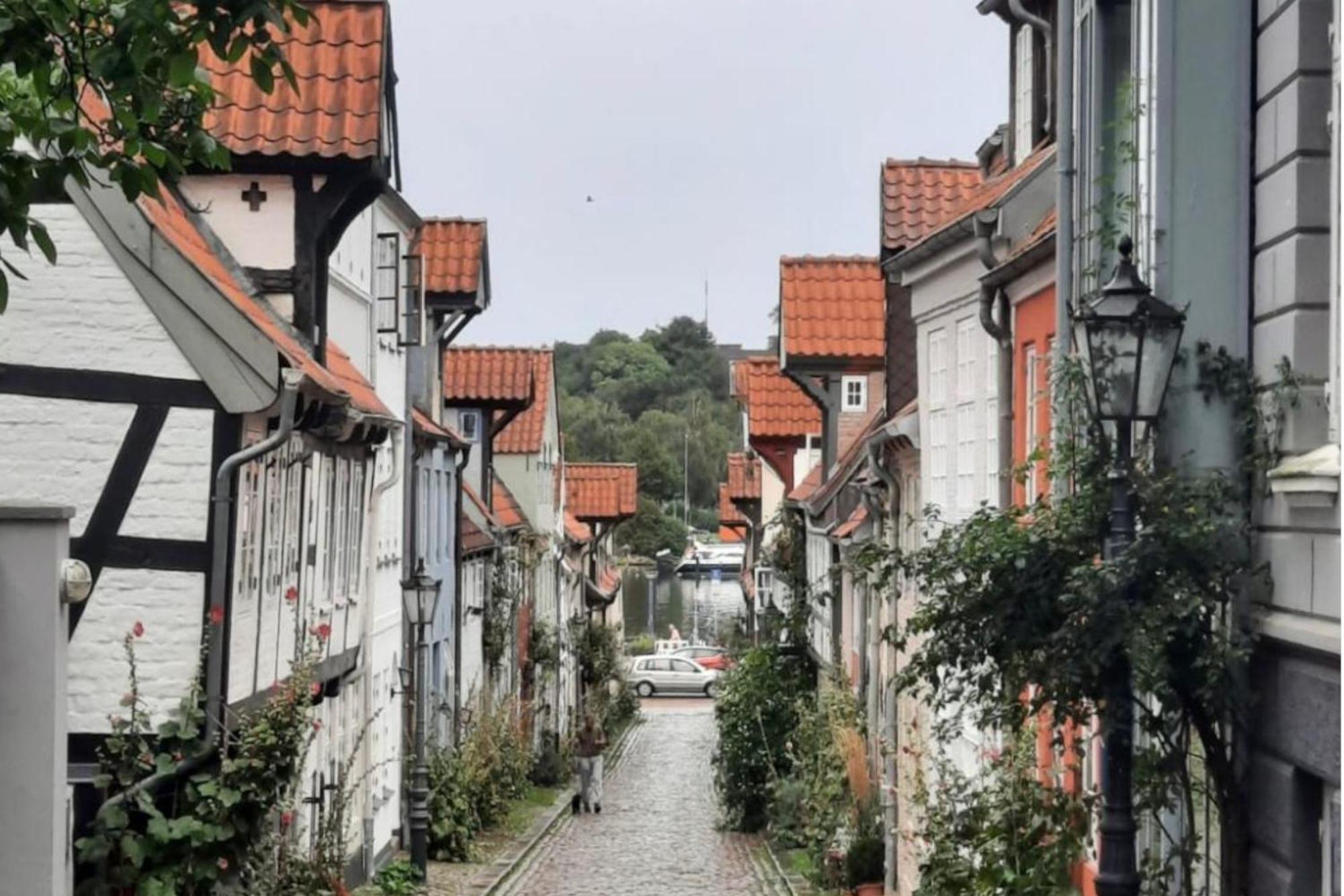 Hafenblick Ferienwohnung In Der Altstadt Mit Parkplatz Flensburg Exterior foto